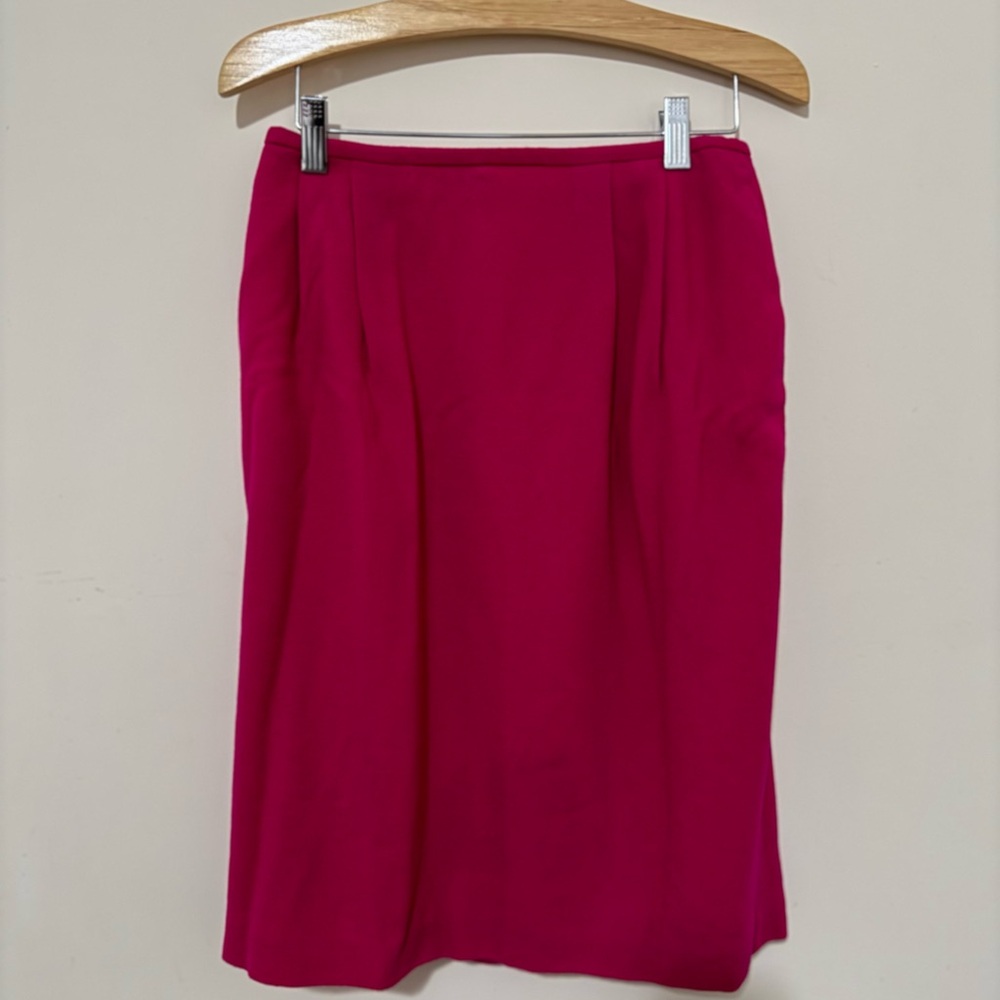 Jones New York Vintage Fuchsia Pencil Skirt